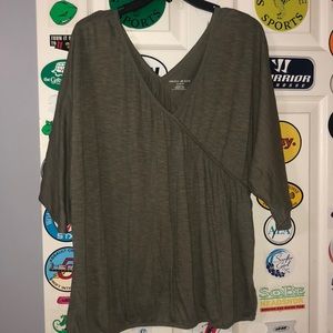 Olive DKNY Top